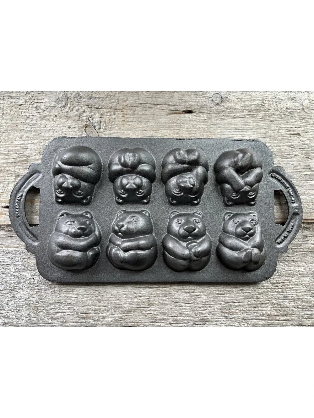 Vintage 1984 John Wright “Teddypan” Cast Iron Baking Mold, With Box